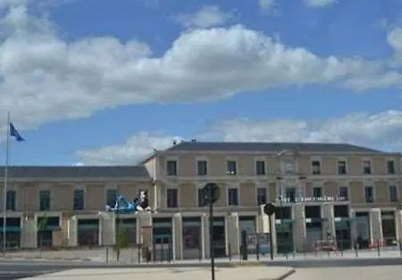 Brit Terminus Hotel 3*