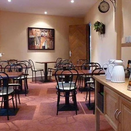 Brit Terminus Hotel 3*