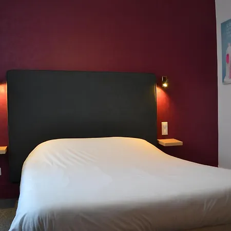 Brit Terminus Hotel