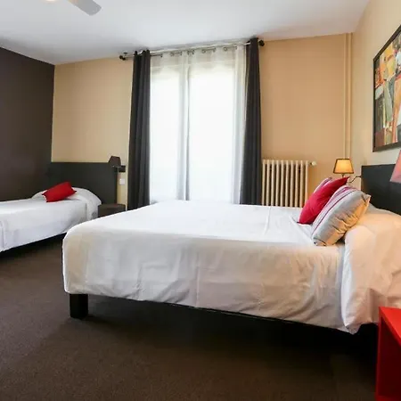 Brit Terminus Hotel 3*