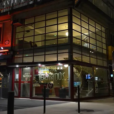 Brit Terminus Hotel