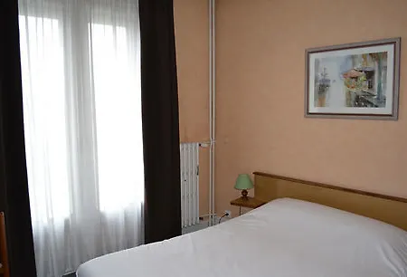 Brit Terminus Hotel 3*